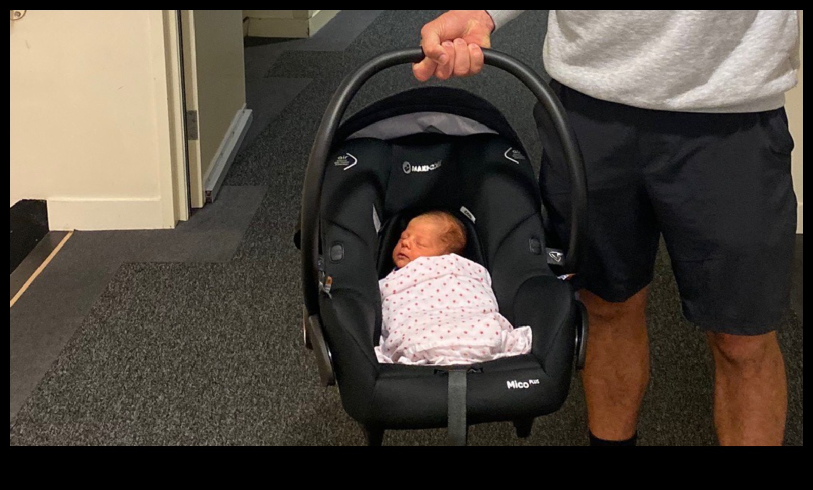 Radiant Rides: droša un stilīga transportēšana mazuļa attīstībā